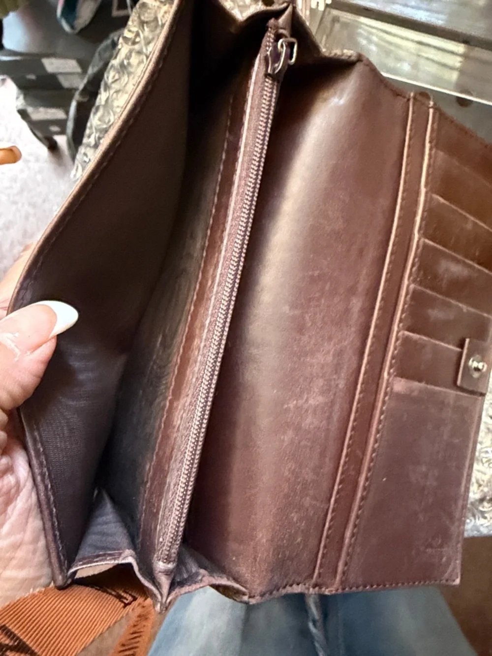 Gucci Dark Brown Embossed GG Continental Wallet. Authentic - Picture 3 of 13